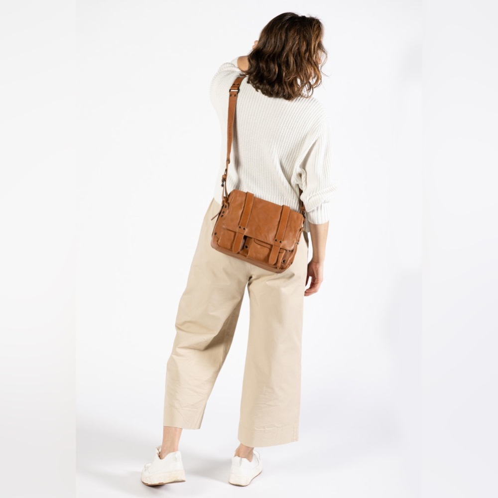 Miss Applepie - Caramel | Postbag | Aunts & Uncles - Picture 2 of 12